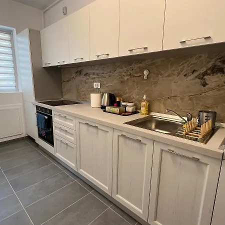 C-entral With Private Parking Appartamento Bucarest