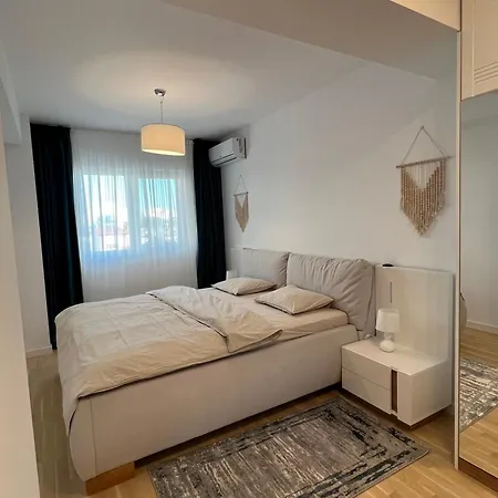 Appartamento C-entral With Private Parking Bucarest