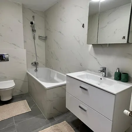 C-entral With Private Parking בוקרשט