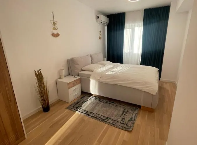 Апартаменти C-entral With Private Parking *