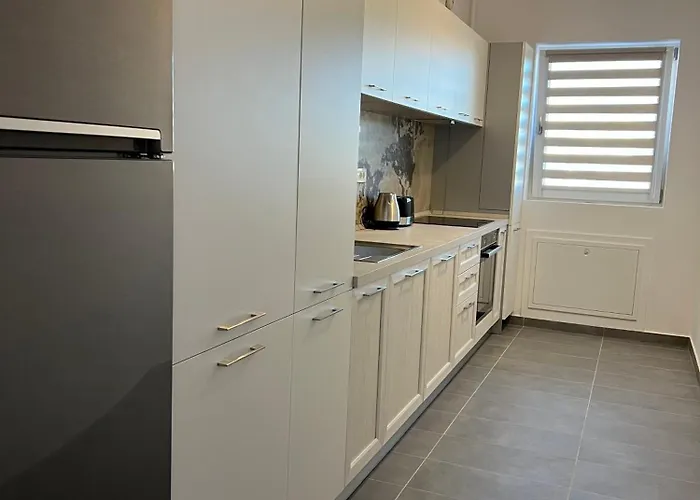 C-entral With Private Parking 布加勒斯特