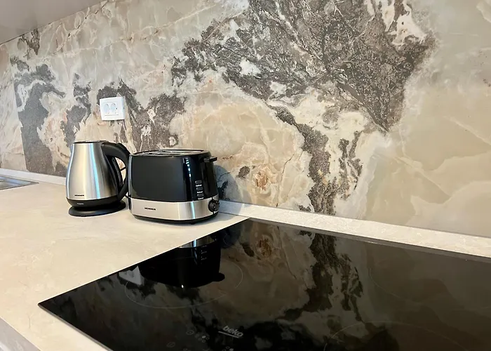 Апартаменти C-entral With Private Parking Бухарест