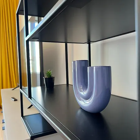 C-entral With Private Parking *