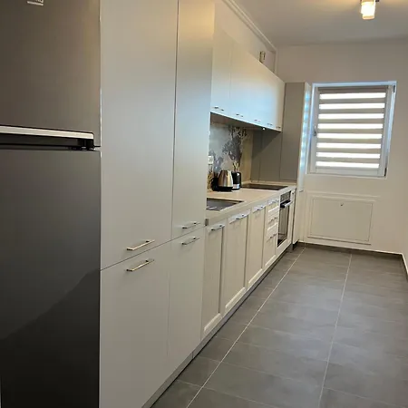 C-entral With Private Parking Бухарест