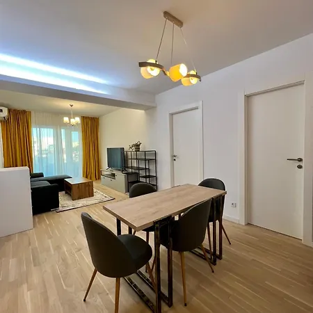 C-entral With Private Parking Бухарест